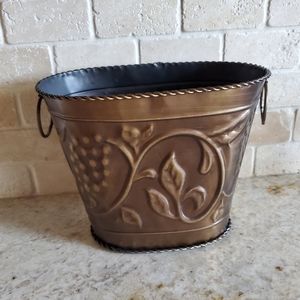 Oval Metal Tub Planter